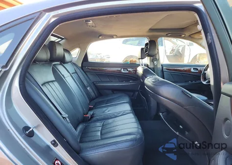 2013 Hyundai Equus Signature z USA, uszkodzony, nr VIN KMHGH4JH2DU063159